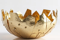 Luxury Gold Crown-Edge Aluminium Bowl – Handcrafted Sculptural Décor for Gifting & Center Tables