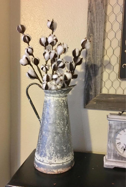 Distresed Metal Watering Can Vase, Vintage Style, Farmhouse Decor, Fixe galvanizado